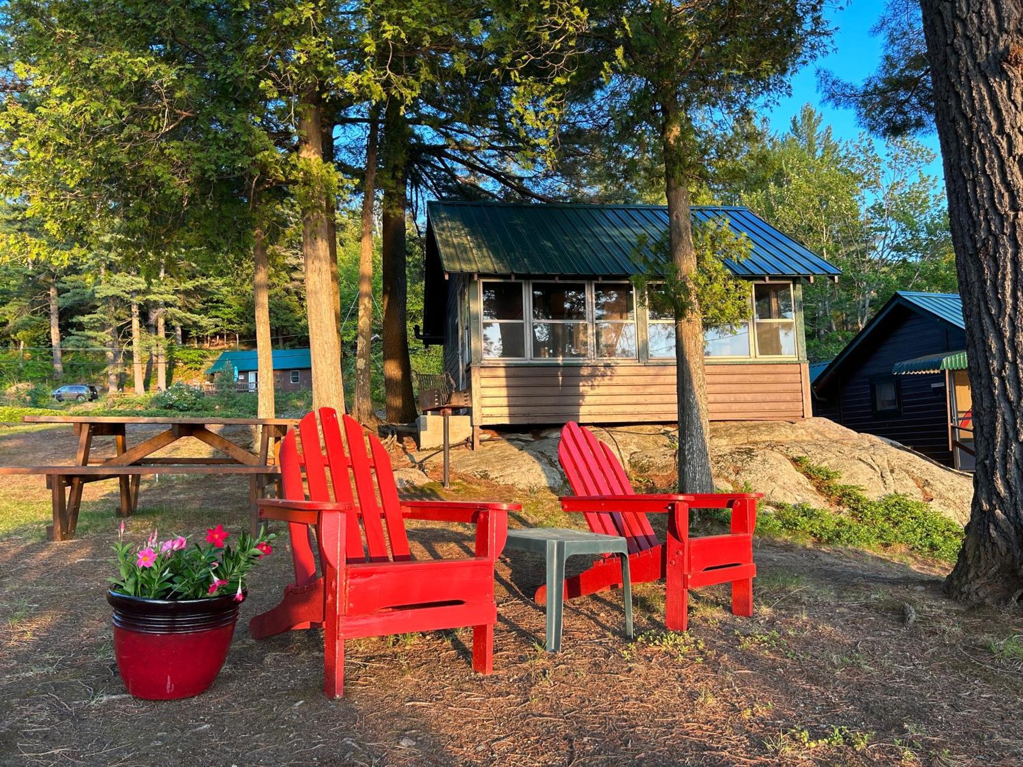 Paddler'S Rest Lakeside Cabins And Motel Long Lake Экстерьер фото