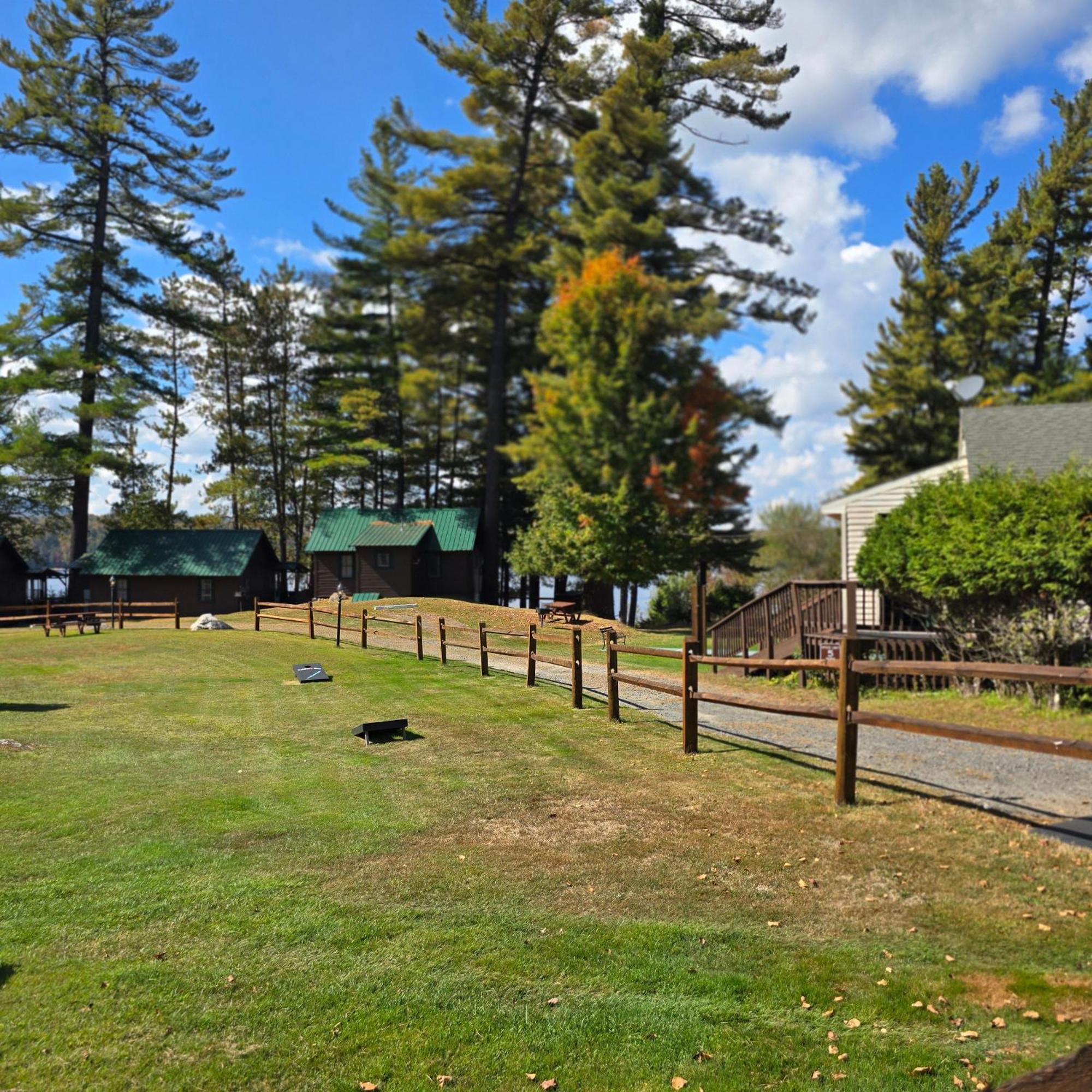 Paddler'S Rest Lakeside Cabins And Motel Long Lake Экстерьер фото